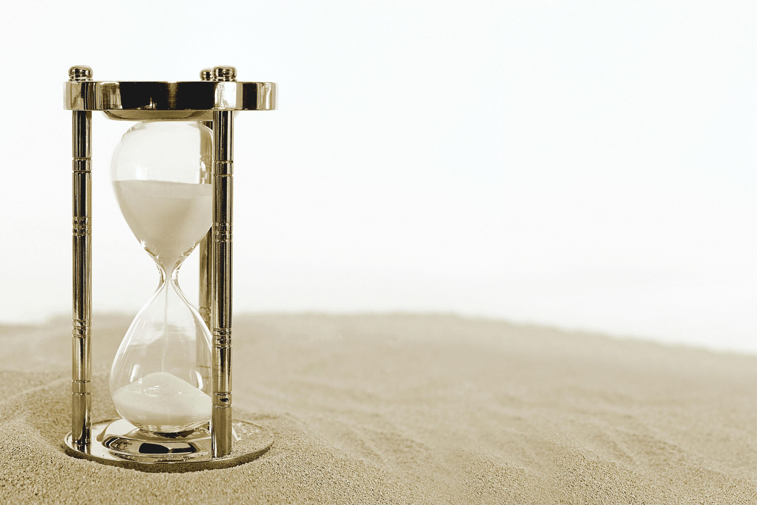 hourglass-2910948